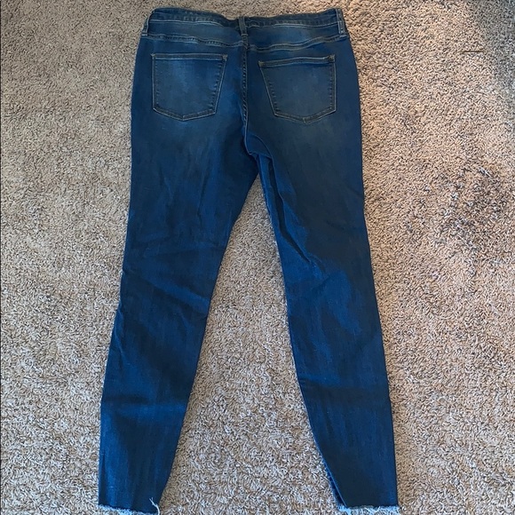 Universal Thread High Rise Destroyed Jeans - Picture 3 of 3